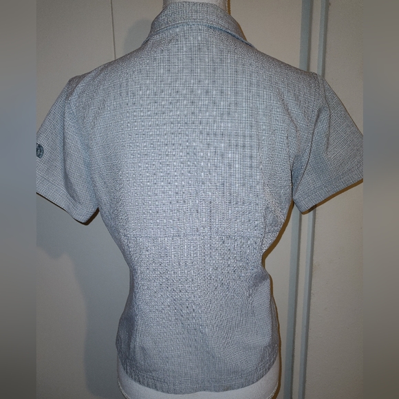 North Face Shirt - Picture 2 of 5